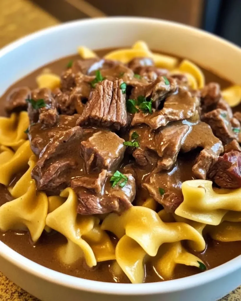 Why You’ll Love This Crockpot Beef Tips & Noodles